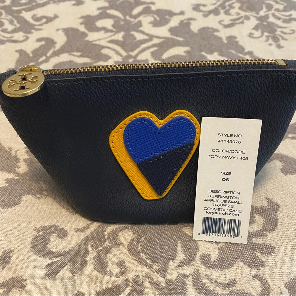 Tory Burch Kerrington Small Appliqué cosmetic case